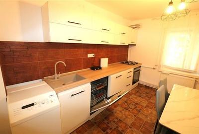 Apartament 3 camere+ 30 mp la demisol, centrala proprie in zona Modern - 4