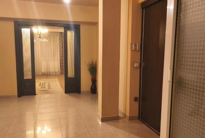 Apartament 3 camere in Deva, zona 22 Decembrie, et 1 - 2
