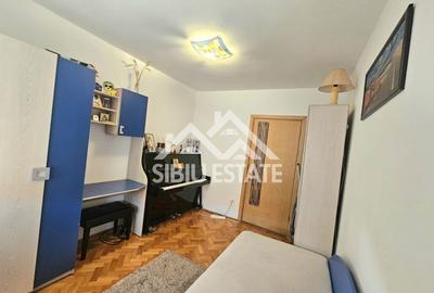 Apartament cu 3 camere decomandat, mobilat în Hipodrom 4 - 10