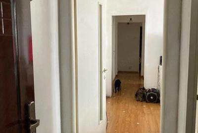 Apartament cu 4 camere semidecomandat în Drumul Taberei - 1