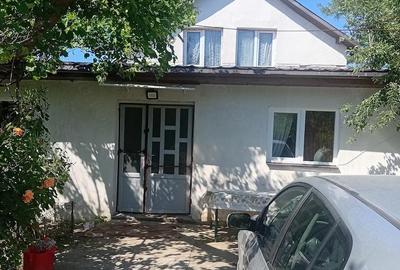 Casă cu 2 camere cu Teren 450 Mp în Central - 3