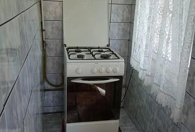 Casa de vanzare 3 camere - 9