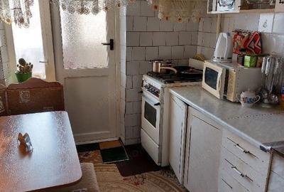 Apartament cu 2 camere decomandat în Crângași