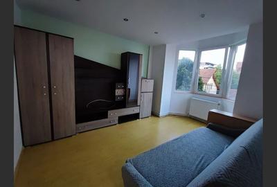 Apartament 2 camere, zona Semicentrala!