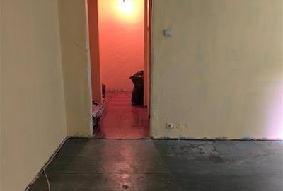 Apartament cu 3 camere semidecomandat în Brâncoveanu - 2