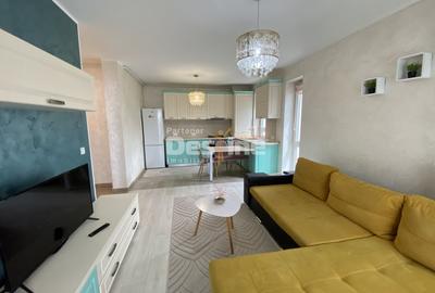 Apartament cu 2 camere semidecomandat în Tractorul