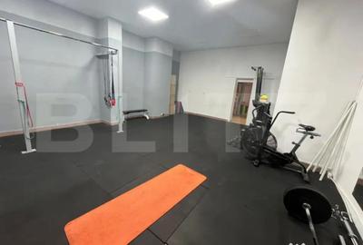 Spațiu comercial, de 75 mp, în Micro 12 - 2