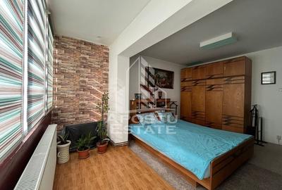 Apartament cu 3 camere, decomandat,2 bai, 2 balcoane, centrala proprie - 5