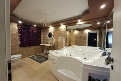 Casă cu 7 camere cu Piscina în Florilor - 2