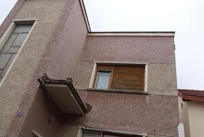 Vand apartament cu 4 camere cu garaj si beci in duplex in Deva, - 1