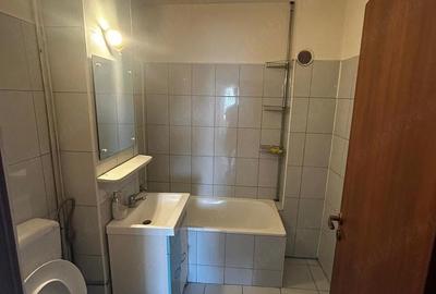 Apartament cu 3 camere decomandat în Central - 4