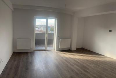 Apartament nou, 3 camere, zona Tractorul - 3