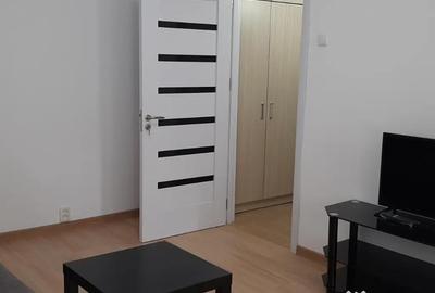 Garsonieră decomandată în Central - 2