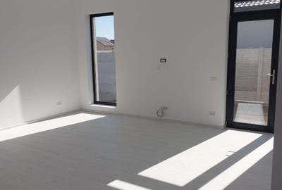 Casa individuala,la 4-5 minute de mers,pana in bulevard. - 8