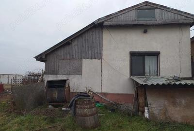 Casă cu 2 camere în Central