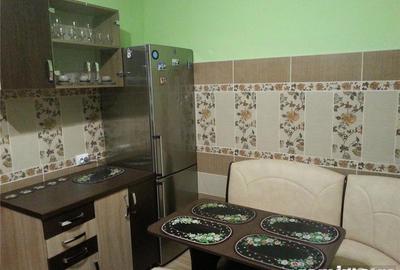 Garsonieră decomandată în Titan