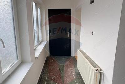 Casă cu 3 camere cu Teren 300 Mp în Sud - 3