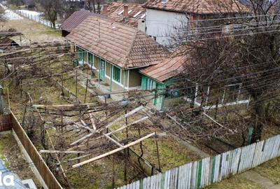Casă cu 2 camere cu Teren 1695 Mp în Văleni - 6
