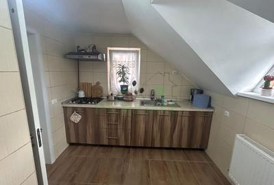 Apartament cu 1 camere decomandat, mobilat în Tractorul - 5