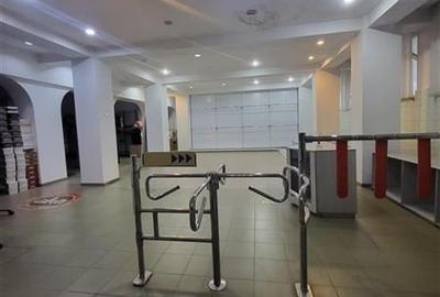 Spațiu comercial, de 190 mp, în Autogară - 5