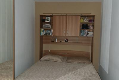 Propun spre vinzare 42 mp - 2