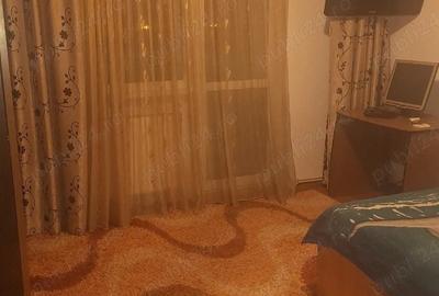 Apartament cu 3 camere decomandat în Central - 1