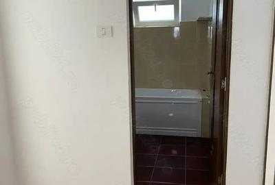 Zona Lipovei, Casa parter, 4 camere, 2 bai, 2 bucatarii, chirie 1000 euro pe luna - 13