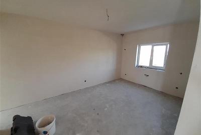 Casă individuală cu 4 camere cu Canalizare în Chinteni - 9