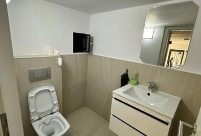 Spațiu comercial, de 74.410003662109 mp, în Spitalul Județean - 10