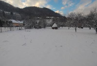 Vând teren intravilan - 1