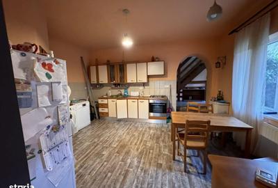 Casă cu 4 camere în Găiești - 2