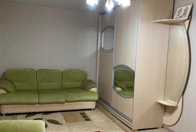 Apartament cu 3 camere decomandat în Gorjului