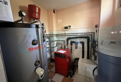 Casă individuală cu 8 camere cu Canalizare în Episcopia Bihorului - 37