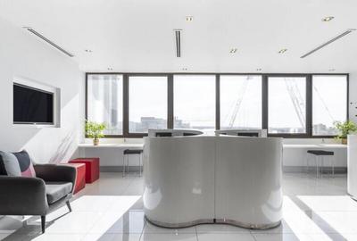 Alatura?i-va unui mediu de lucru colaborativ in Spaces Business Garden