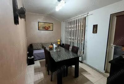 Apartament cu 3 camere decomandat în Sinaia