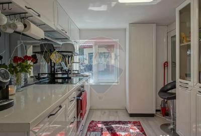 Casă cu 6 camere cu Garaj în Vulcan - 11