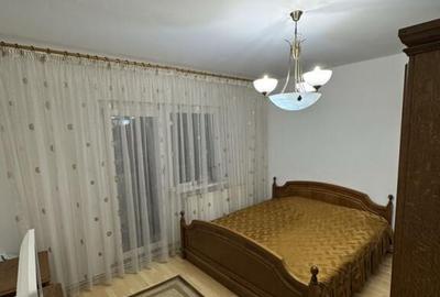 Apartament 3 camere renovat intrare Racadau - 3