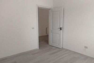 APARTAMENT 2 CAMERE, ETAJ INTERMEDIAR, BLOC NOU, LOC PARCARE - 2