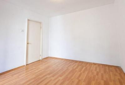 Apartament cu 3 camere decomandat în Drumul Taberei - 11
