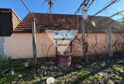 Casă individuală cu 3 camere cu Canalizare în Cristian - 9