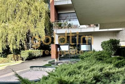 Apartament cu 4 camere decomandat în Capitale - 35