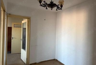 Apartament cu 3 camere decomandat în Central - 1