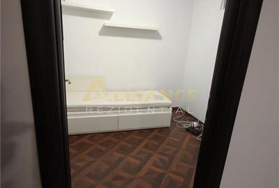 Apartament cu 3 camere decomandat în Central - 4