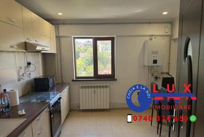 Apartament cu 3 camere decomandat în Central - 8