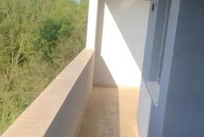 Apartament cu 2 camere decomandat în Tătărași - 3