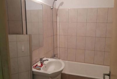 Apartament cu 3 camere decomandat în Central - 1