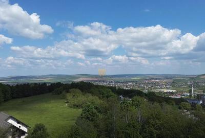 Teren de 2500 mp, în Central - 6