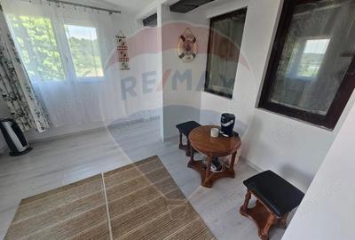 Casă cu Teren 800 Mp în Fârdea - 3