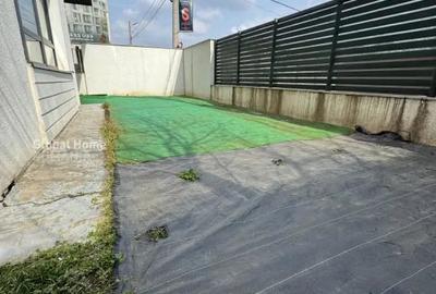 Apartament cu 3 camere decomandat în Nord