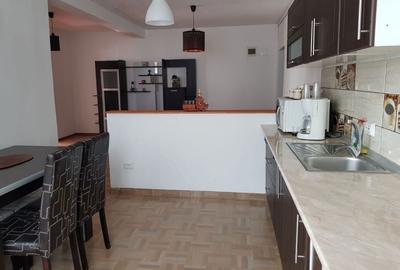 Apartament cu 2 camere decomandat în Central - 2